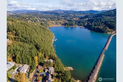 417 Arbutus Place, Bellingham, WA 98225 - Photo 1
