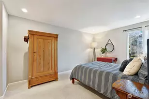 13717 Linden Ave N, Seattle, WA 98133 - Photo 16