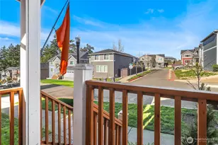 1025 Banyan St, Bremerton, WA 98310 - Photo 2