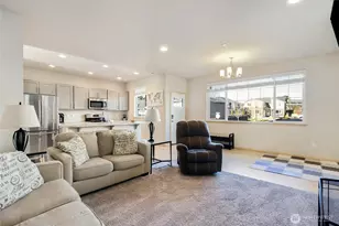 1025 Banyan St, Bremerton, WA 98310 - Photo 4