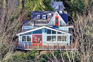 4273 NE 125th St, Seattle, WA 98125 - Photo 2