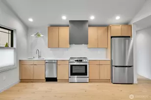 304 Daley St, Edmonds, WA 98020 - Photo 6