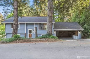 71 NE Lorrain Ct, Belfair, WA 98528 - Photo 2