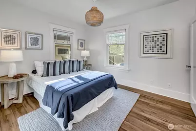 5718 Palatine Avenue N, Seattle, WA 98103 - Photo 12