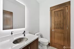 14702 Meridian Dr SE, Lynnwood, WA 98087 - Photo 8