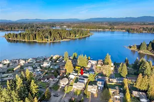 4924 N Vista Dr E, Bonney Lake, WA 98391 - Photo 32