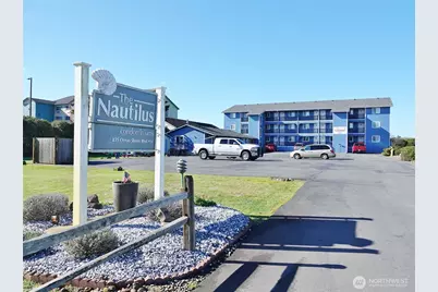 835 Ocean Shores Boulevard NW #206, Ocean Shores, WA 98569 - Photo 1
