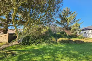 476 Canal Dr NE, Ocean Shores, WA 98569 - Photo 1