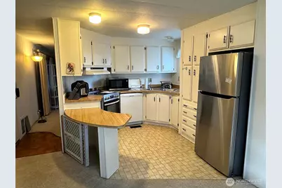 2210 Old Highway 99 South Road #31, Mount Vernon, WA 98273 - Photo 4