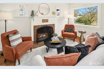 6841 19th Avenue NE, Seattle, WA 98115 - Photo 4