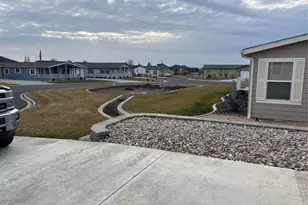 1701 E Burr Ave, Moses Lake, WA 98837 - Photo 2