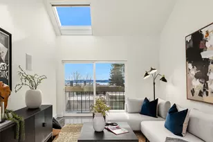 202 W Olympic Pl, Seattle, WA 98119 - Photo 10