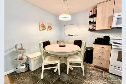 10501 8th Avenue NE #335, Seattle, WA 98125 - Photo 6