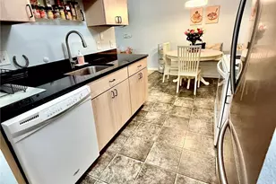 10501 8th Ave NE, Seattle, WA 98125 - Photo 8