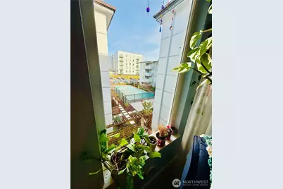 10501 8th Avenue NE #335, Seattle, WA 98125 - Photo 16