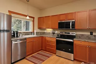 896 Snowshoe Pl, Greenbank, WA 98253 - Photo 28