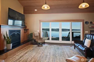 896 Snowshoe Pl, Greenbank, WA 98253 - Photo 8