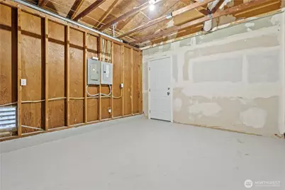 10405 13th Avenue Ct S, Tacoma, WA 98444 - Photo 16