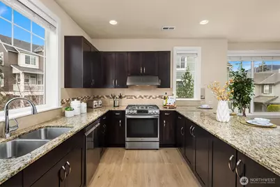 849 Third Avenue NE, Issaquah, WA 98029 - Photo 6