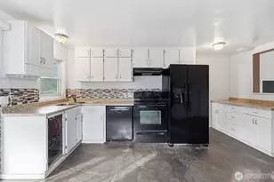 232 Bridgeway, Everett, WA 98201 - Photo 8