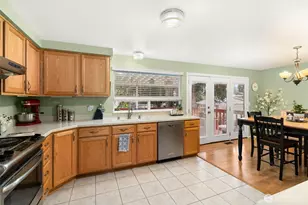 1601 Clearbrook Dr SE, Lacey, WA 98503 - Photo 8