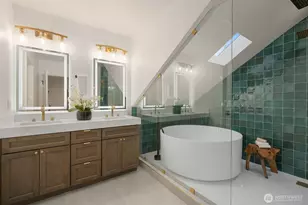 2121 1st Ave W, Seattle, WA 98119 - Photo 16