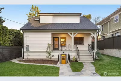 2121 1st Avenue W, Seattle, WA 98119 - Photo 2