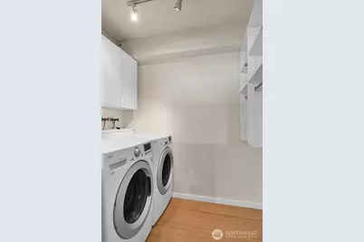 2201 3rd Avenue #2003, Seattle, WA 98121 - Photo 28