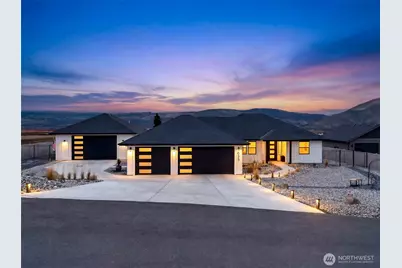633 S Monte Verde Drive, East Wenatchee, WA 98802 - Photo 1