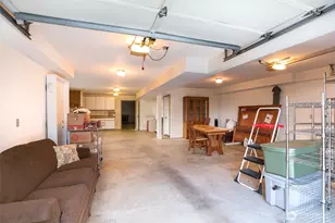 527 S Liberty St, Port Angeles, WA 98362 - Photo 34