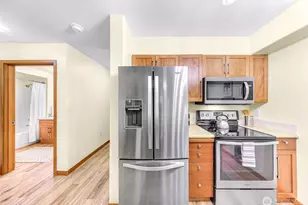 3015 SW Avalon Way, Seattle, WA 98126 - Photo 12