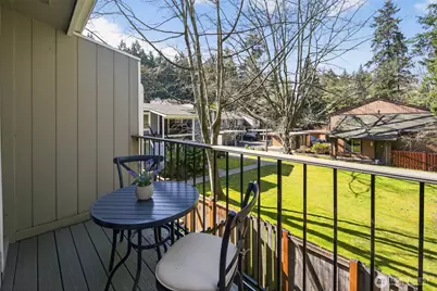 12206 NE 147th Place #B, Kirkland, WA 98034 - Photo 14