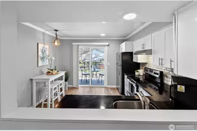 12206 NE 147th Place #B, Kirkland, WA 98034 - Photo 8