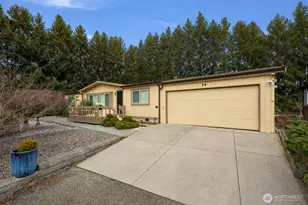 2015 24th St, Bellingham, WA 98225 - Photo 1