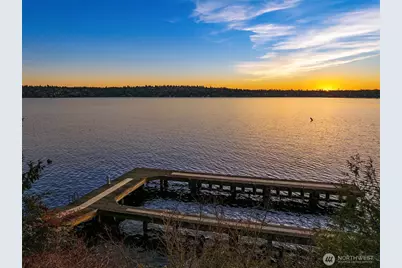 8025 W Mercer Way, Mercer Island, WA 98040 - Photo 34