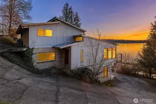 8025 W Mercer Way, Mercer Island, WA 98040 - Photo 18