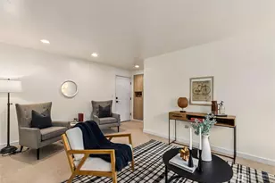 2111 E John St, Seattle, WA 98112 - Photo 2