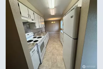 2421 32nd Avenue, Longview, WA 98632 - Photo 4