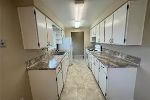 2421 32nd Ave, Longview, WA 98632 - Photo 6