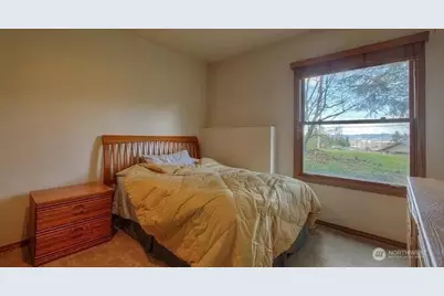 9502 S 200th Street, Kent, WA 98031 - Photo 10