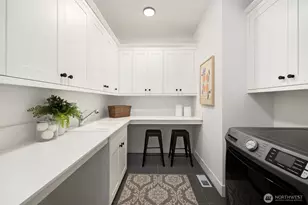 8711 NE Winslow Grove Ct, Bainbridge Island, WA 98110 - Photo 34