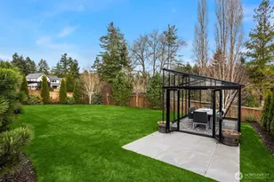 8711 NE Winslow Grove Ct, Bainbridge Island, WA 98110 - Photo 36