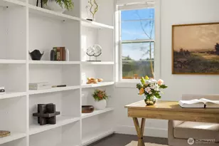 8711 NE Winslow Grove Ct, Bainbridge Island, WA 98110 - Photo 18