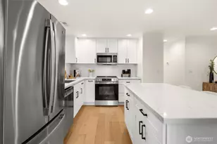 8708 NE 140th St, Kirkland, WA 98034 - Photo 8