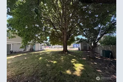 410 Murdock Street #6, Sedro Woolley, WA 98284 - Photo 2