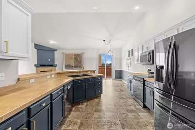 4521 201st Street E, Spanaway, WA 98387 - Photo 10