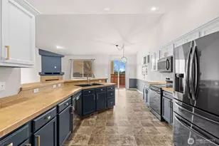 4521 201st St E, Spanaway, WA 98387 - Photo 10