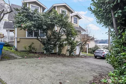 2071 Gilman Drive W, Seattle, WA 98119 - Photo 4