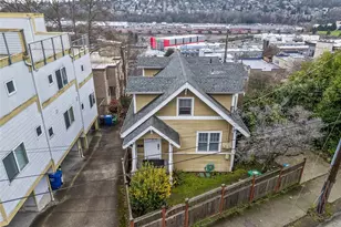 2071 Gilman Dr W, Seattle, WA 98119 - Photo 2