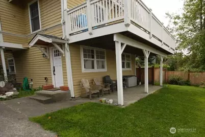 2071 Gilman Drive W, Seattle, WA 98119 - Photo 4